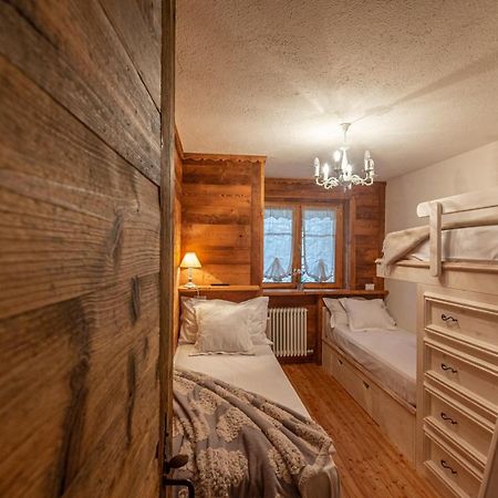 L'Atelier Du Temps - Le Petit Refuge Appartement Конье Экстерьер фото