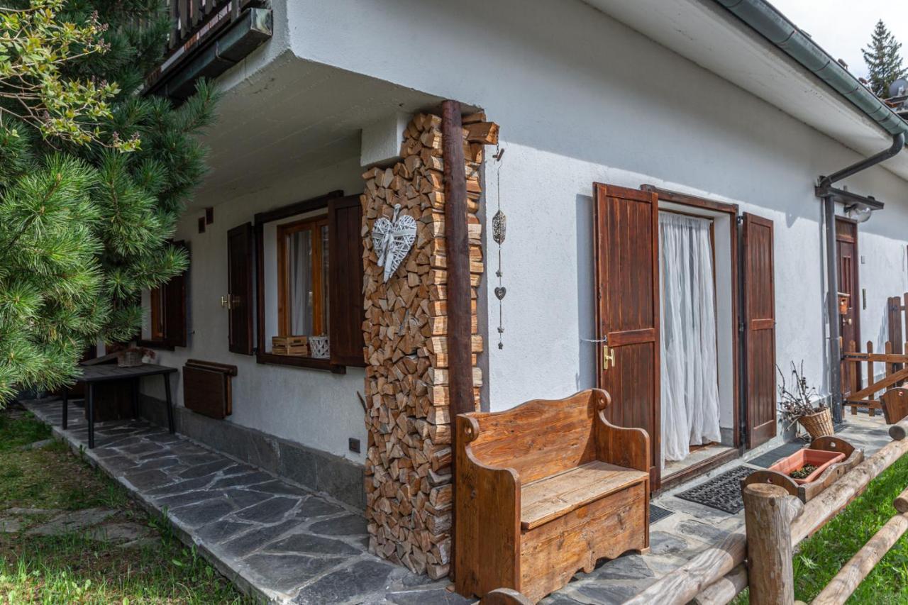L'Atelier Du Temps - Le Petit Refuge Appartement Конье Экстерьер фото